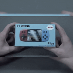 Consola portátil con 620 juegos F1 PLUS®